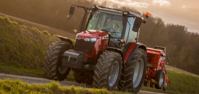 ciągnik Massey Ferguson 5711