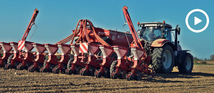 Siew kukurydzy na 32 rzędy. W polu 2x Steyr i Case IH z siewnikami Kverneland - VIDEO