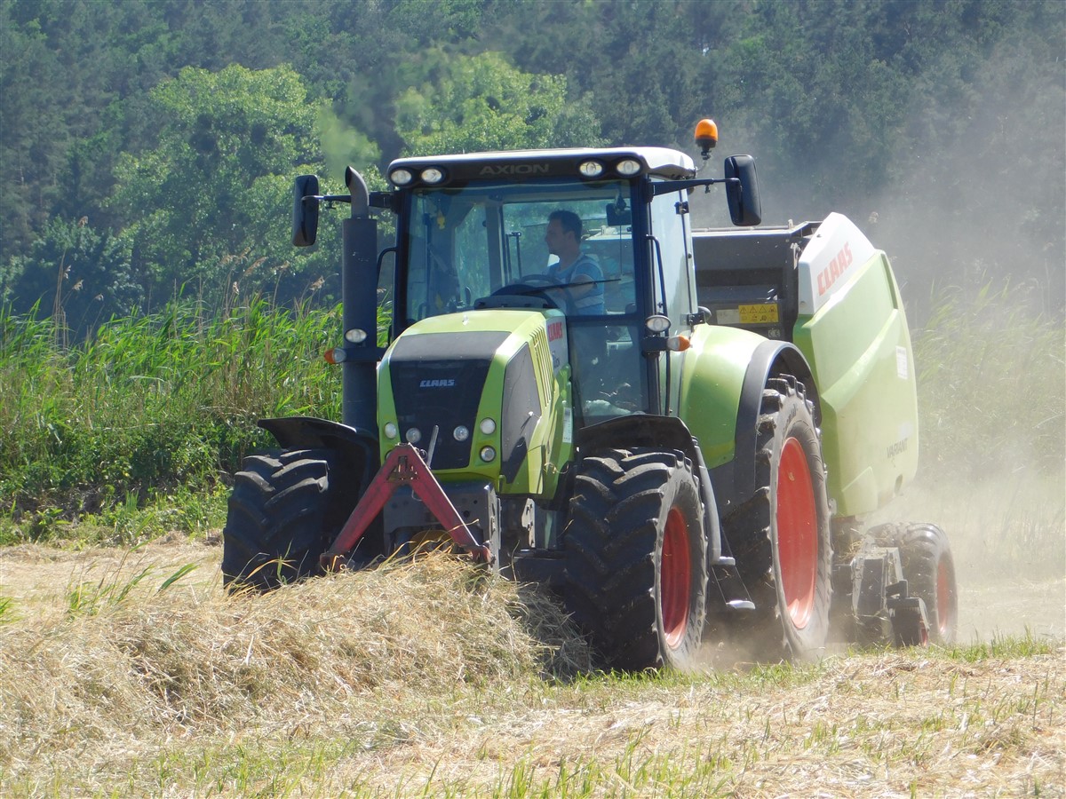 DSCN3826 renamed 24660 Wiosenne prace uprawowe: Claas i Deutz Fahr z bronami