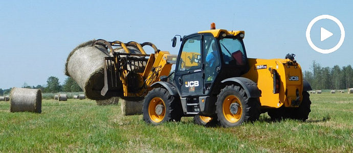 JCB 531-70 w załadunku balotów siana – Sianokosy 2018 w RSP Kazin