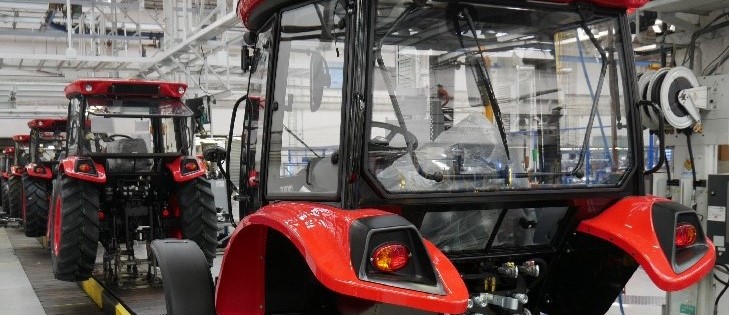 Zetor Major nowy design Traktory w dalszym ciągu sprzedają się świetnie. W listopadzie zarejestrowano 1034 nowych maszyn