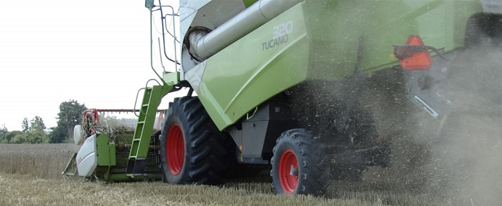 Claas Tucano 320 pszenica 2018 film Nowy CLAAS LEXION 650 w zachodzącym słońcu (VIDEO)