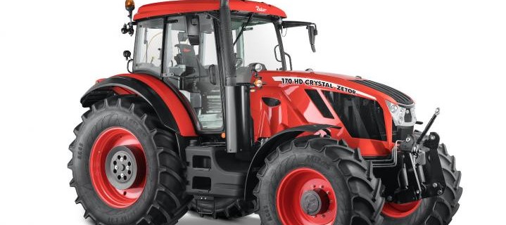 Zetor Crystal New Holland przedstawia ofertę maszyn zielonkowych i pługów na SIMA 2019