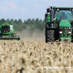 IS PNDSCF7020 3.JPG 150x150 Żniwa z John Deere na Kujawach ? 6 jeleni w akcji   FOTO