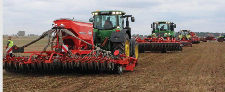 Agro Show Debata agrotronika Wóz asenizacyjny Meprozet PN 3/18 z wcinaną konstrukcją zbiornika