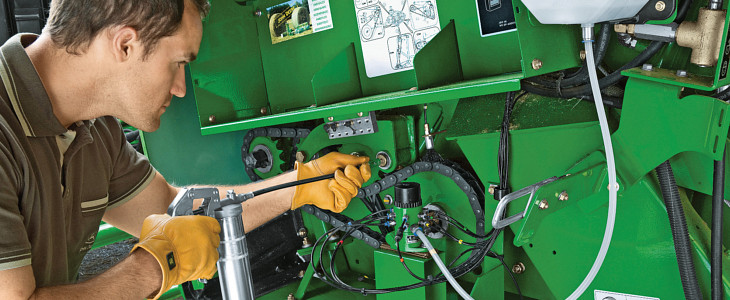 John Deere serwis prasy CLAAS Dealer Roku 2023 – przedstawiciele, którym można zaufać