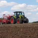 60081552 2357776684548542 1296150825613131776 n 150x150 Dni Pola – siew konopii metodą strip till   FOTO