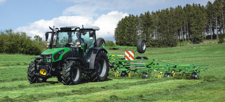 Deutz Fahr 5d my2019 Kombajn John Deere nowej serii S700 w kukurydzy. Testy na polach CGFP   FOTO