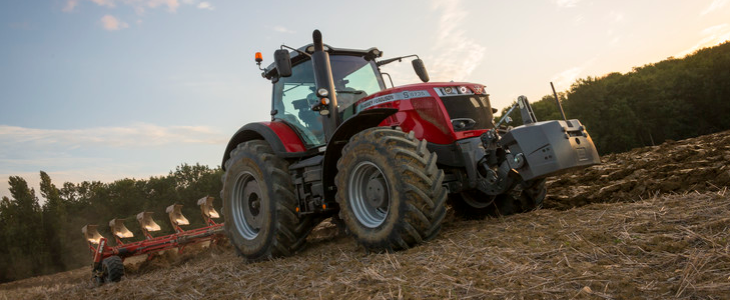 czescidociagnikowmasseyferguson poltechparts MF Rally 2013   czyli odrobina szaleństwa ciągnikiem Massey Ferguson 6499 (VIDEO)