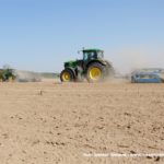 IS DSCF7171 150x150 John Deere 6195M i 8230 + Farmet Kompaktomat w pustynnej uprawie 2019 ? FOTO