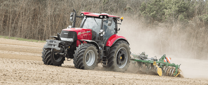 CaseIH Puma StageV 2020 Rozpoczęły się żniwa konopi jakie pamiętają najstarsi polscy rolnicy