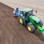 fot3 Nowe ciagniki JohnDeere serii 6M 150x150 Nowe ciągniki John Deere 6M   Komfort i moc przy kompaktowych wymiarach