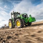 fot7 Nowe ciagniki JohnDeere serii 6M 150x150 Nowe ciągniki John Deere 6M   Komfort i moc przy kompaktowych wymiarach