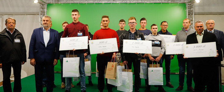 Mechanik na medal 2019 zwyciezcy Tractor of the Year 2018 ? nominowane ciągniki