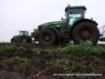 IS DSCF7065 2 150x113 Kombajn Dewulf i 4x John Deere w marchewce   FOTO