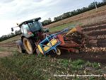 IS DSCF7111 150x113 Zbiór cebuli 2019   w polu ciągniki John Deere i New Holland   FOTO