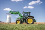 fot7 Nowe ladowacze czolowe 150x100 John Deere   Nowe ładowacze czołowe serii M