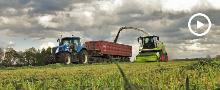 Claas Jaguar John Deere New Holland zyto na kiszonke film John Deere 6110 RC z zgrabiarką Lely Hibiscus – żyto na kiszonkę (VIDEO)