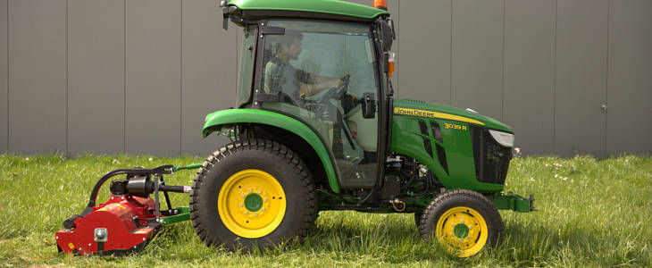 John Deere 1026R 2026R Ciągniki kompaktowe KUBOTA serii L1 i L2 drugiej generacji wchodzą na rynek