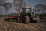 claas porownanie ciagnika gasienicowego z kolowym 7 150x100 Claas Axion 960 Terra Trac   Porównanie ciągnika gąsienicowego z kołowym