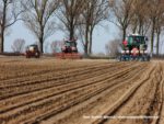 IS DSCF7577 150x113 Oprysk, uprawa i siew buraków   2x Valtra T, Fendt 312, New Holland TD 95   FOTO