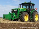 IS DSCF7684 150x113 John Deere 8400R, 8230, 6195M, New Holland TD5 w siewie buraków   FOTO