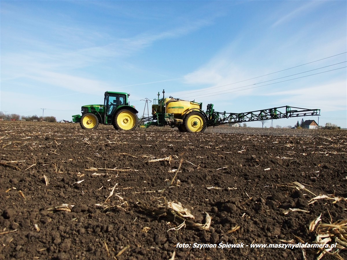 IS DSCF7911 John Deere 6195M I 8400R w akcji! Odbiór buraków na Kujawach – FOTO