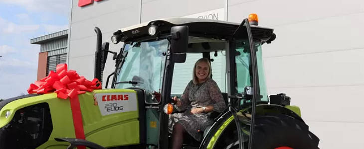 Claas Elios Moc z tyłu ciągnika: nowe kosiarki dyskowe Fendt Slicer TKC i TRC