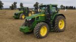 fot4 Nowe  ciagniki JohnDeere w testach polowych 1 150x84 Nowe ciągniki John Deere w testach polowych