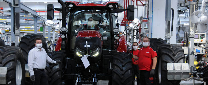 CASE IH St Valentint nagroda dla fabryki Rusza FIRST CLAAS RENTAL   Wynajmij ciągnik segmentu PREMIUM