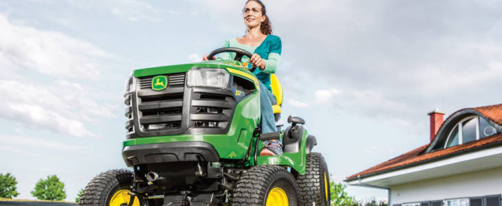 John Deere kosiarki sezon 2021 AVR Falcon 1800 ? podajnik z nowym zbiornikiem