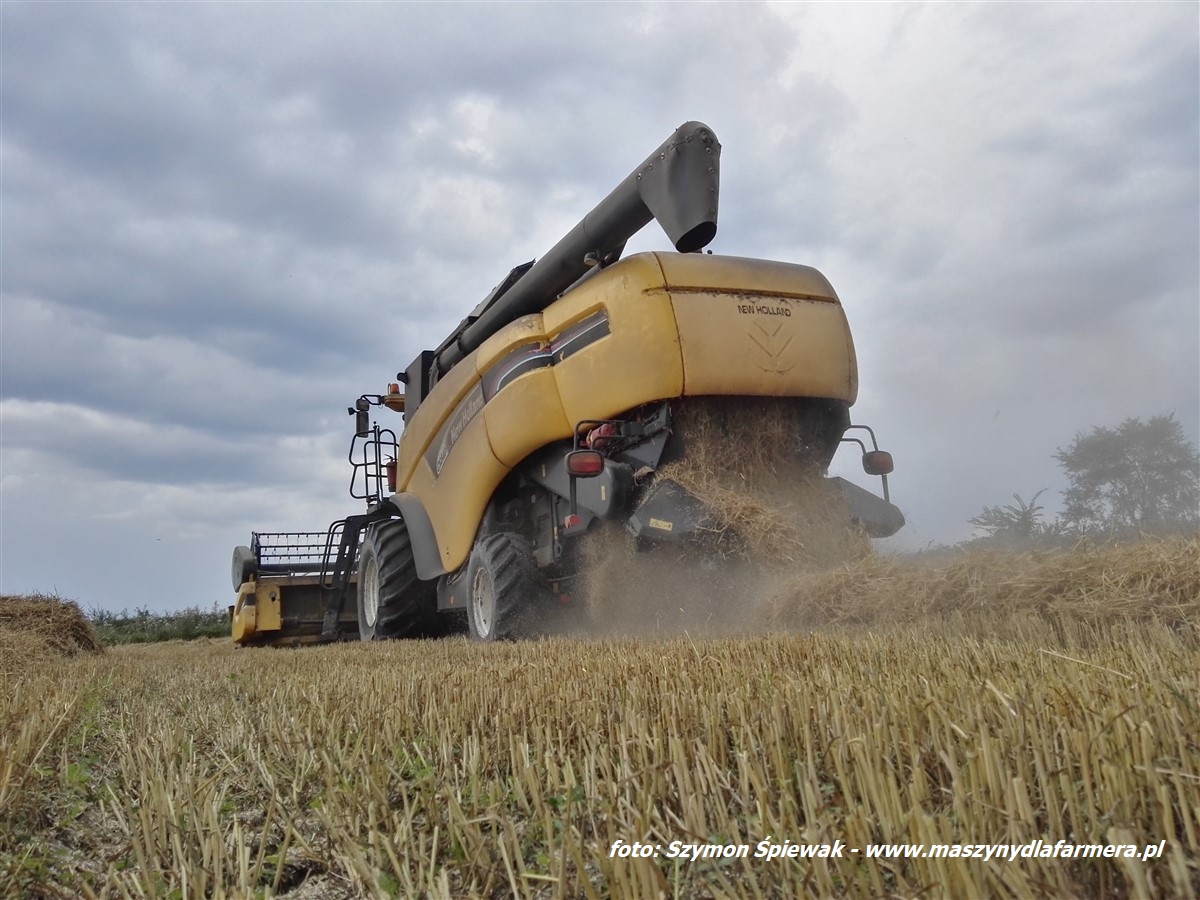 IS IMG 20200810 174257 Claas Mega 208 i New Holland CX 6080 – dwa pokolenia kombajnów na jednym polu   FOTO