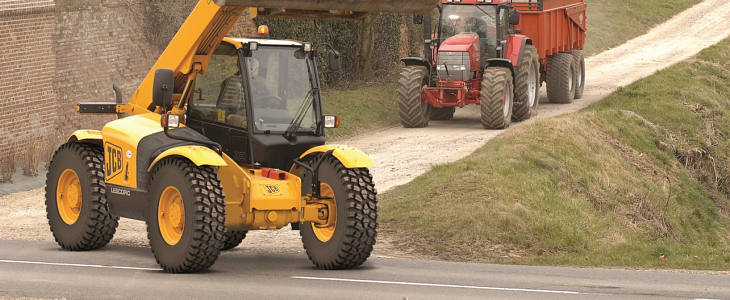 Michelin opony rolnicze uniwersalne Kombajn John Deere nowej serii S700 w kukurydzy – testy na polach CGFP