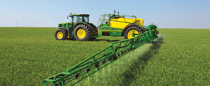 John Deere opryskiwacz 4 Ładowarki Bobcat pozwolą zaoszczędzić czas