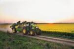 fot2 Opryskiwacze JohnDeere w wersji 4.0 150x100 Opryskiwacze John Deere w wersji 4.0, czyli jak przyszłość staje się teraźniejszością