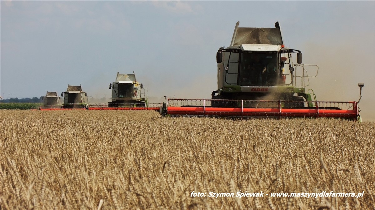 IS DSCF9448 Pokaz siły i uciągu w ciężkiej orce   John Deere 8430 + Kuhn Challenger   VIDEO