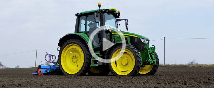 John Deere 6100M Monosem siew cebuli 2021 film Siew kukurydzy na Kujawach   New Holland T5.115 z siewnikiem Monosem   VIDEO