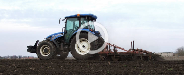 New Holland TD5 65 uprawai 2021 film 6x Vaderstad + 4x Challenger i 2x New Holland na polach Rosji   VIDEO