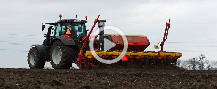 Valtra T Väderstad Tempo F8 2021 film 2x John Deere T670i w kukurydzy ? wspominamy sezon polowy 2024 w Spichlerzu Jaskóły