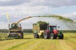 koszenie i zbiór traw UŁĘŻ 2021 37 150x100 Pokazy koszenia i zbioru traw w Ułężu – sieczkarnia KRONE BigX 630   fotorelacja