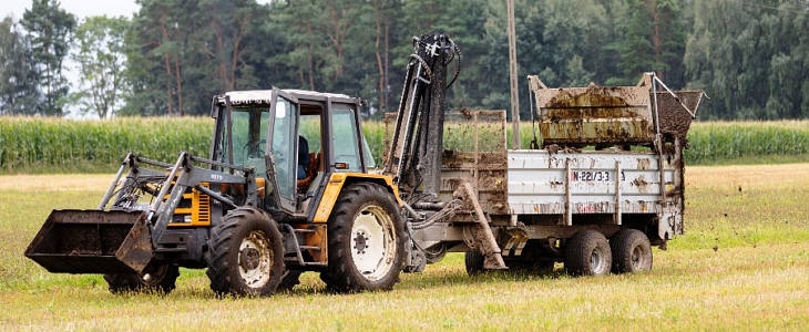 Cynkomet samozaladowczy rozrzutnik obornika 2 Samozaładowcze rozrzutniki firmy Cynkomet