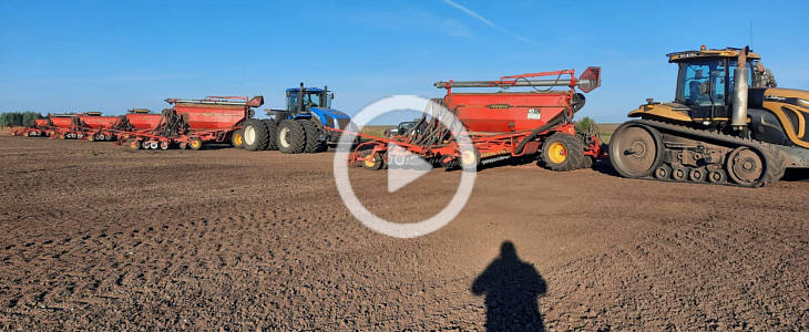 Vaderstad Challenger New Holland Rosja 2021 film Siew kukurydzy na Kujawach   w polu Massey Ferguson 8670 + Väderstad Tempo (VIDEO)