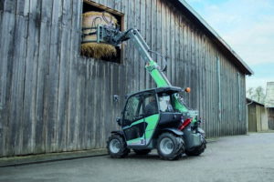 Kramer KT144 300x200 Ładowarka teleskopowa MANITOU MVT 730   medalistka Polagry Premiery 2016