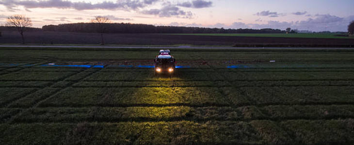 Kverneland SPOTSPRAY mapy aplikacyjne Dwuskibowy pług obracalny dla małych gospodarstw firmy Agro Masz