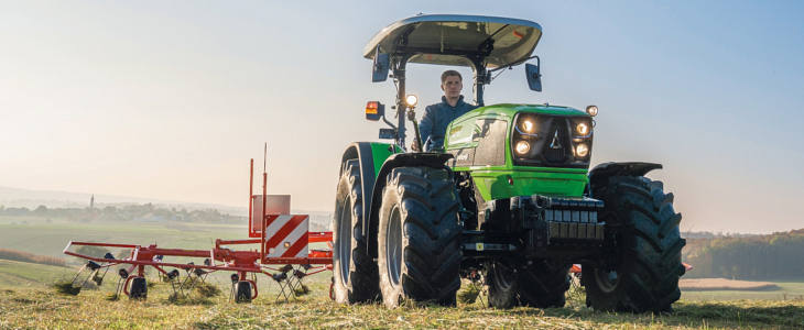 DEUTZ FAHR seria 4E Roltechnika 2014   spotkanie teraźniejszości z przeszłością