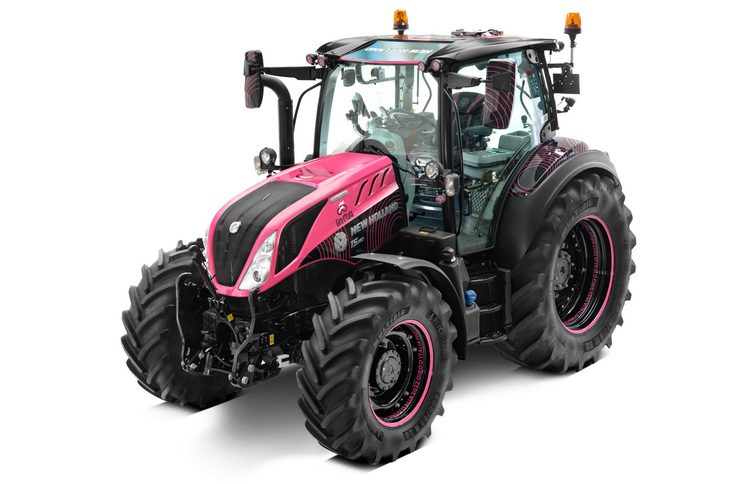 New Holland T5 140 DC GirodItalia 1 Ciągnik New Holland w koszulce lidera Giro d?Italia