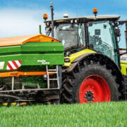365FarmNet precyzyjne dawkowanie azotu Claas 180x180 GASPARDO PRIMO EWH ISOTRONIC – rozsiewacz z górnej półki