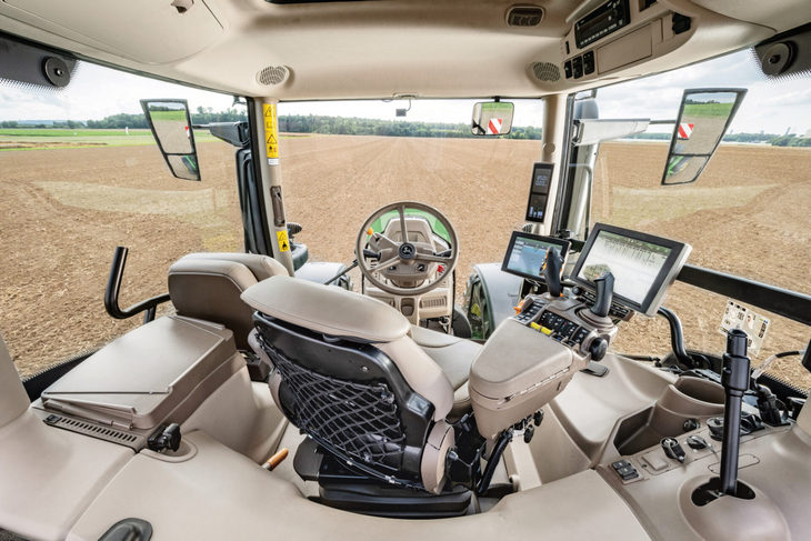John Deere 6R Dni Otwarte 2022 kabina Dni Otwarte John Deere 2022   poznaj rozwiązania dla nowoczesnego gospodarstwa