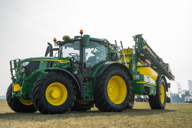 John Deere 6R Dni Otwarte 2022 opryskiwacz John Deere z nowymi modelami na targach AGROTECH 2023