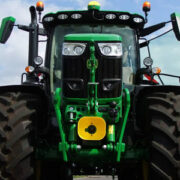 John Deere premiera 6R Bdnary 2022 180x180 New Holland wprowadza na rynek pionierską aplikację prognozy pogody dla rolników.